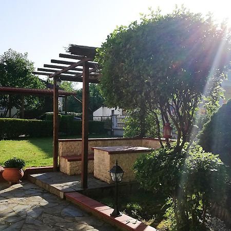 "The Plane Trees" Villa Polikarpi Kültér fotó